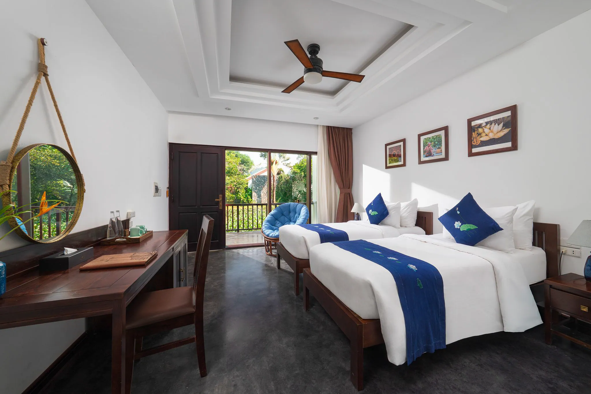 Phòng Lotus Lake Classic với hai giường đơn